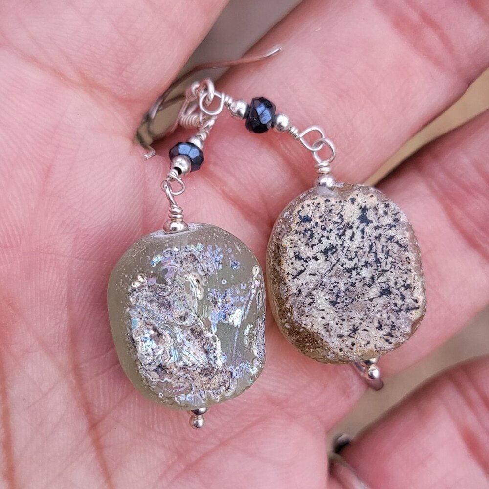 Ancient chunky Roman glass iridescent blue bead 925 sterling silver earrings - Picture 13 of 15